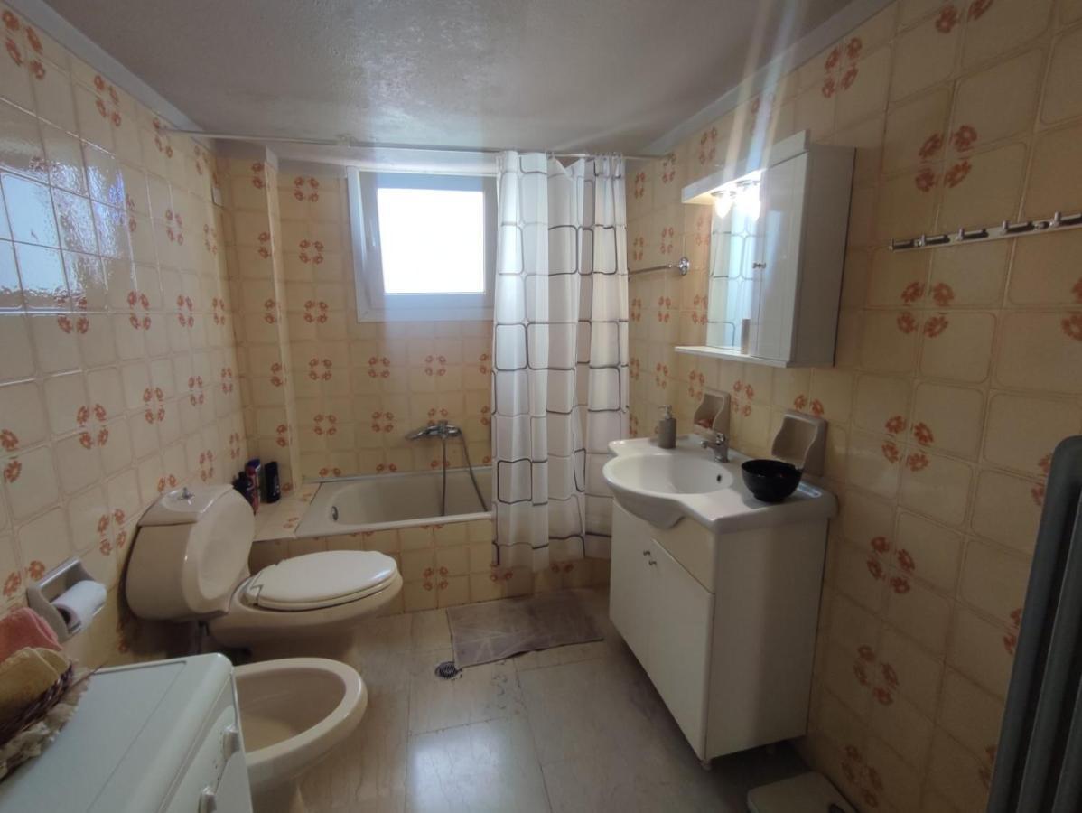 2 Br110 Sqm Free Parking Full Clima Apartment Patras Exterior photo